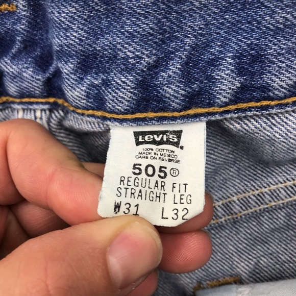 Vintage Levi’s 505 High Waist wedgie fit Jeans - Picture 8 of 8